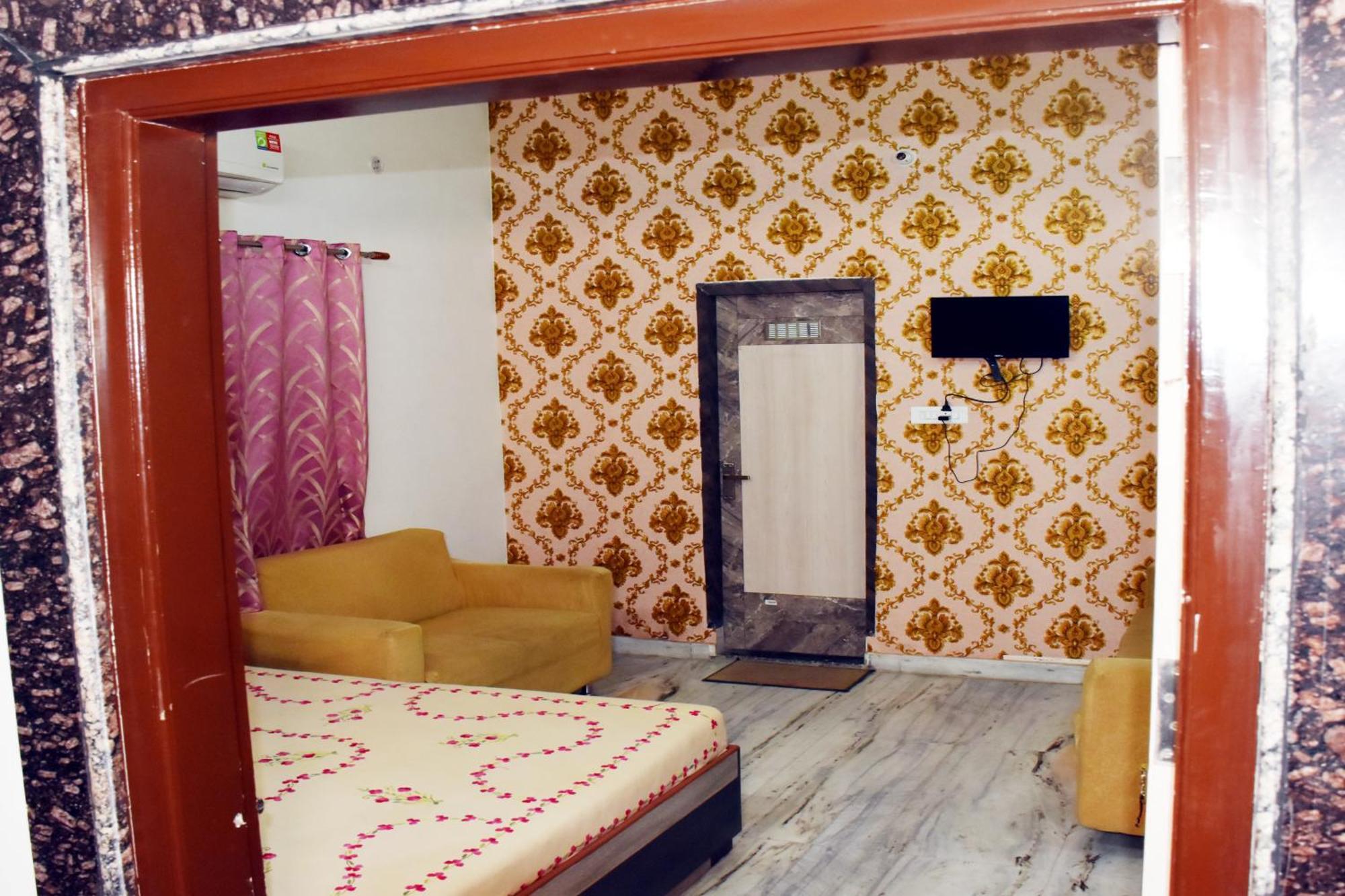 Ramaya Home Stay Varanasi Luaran gambar