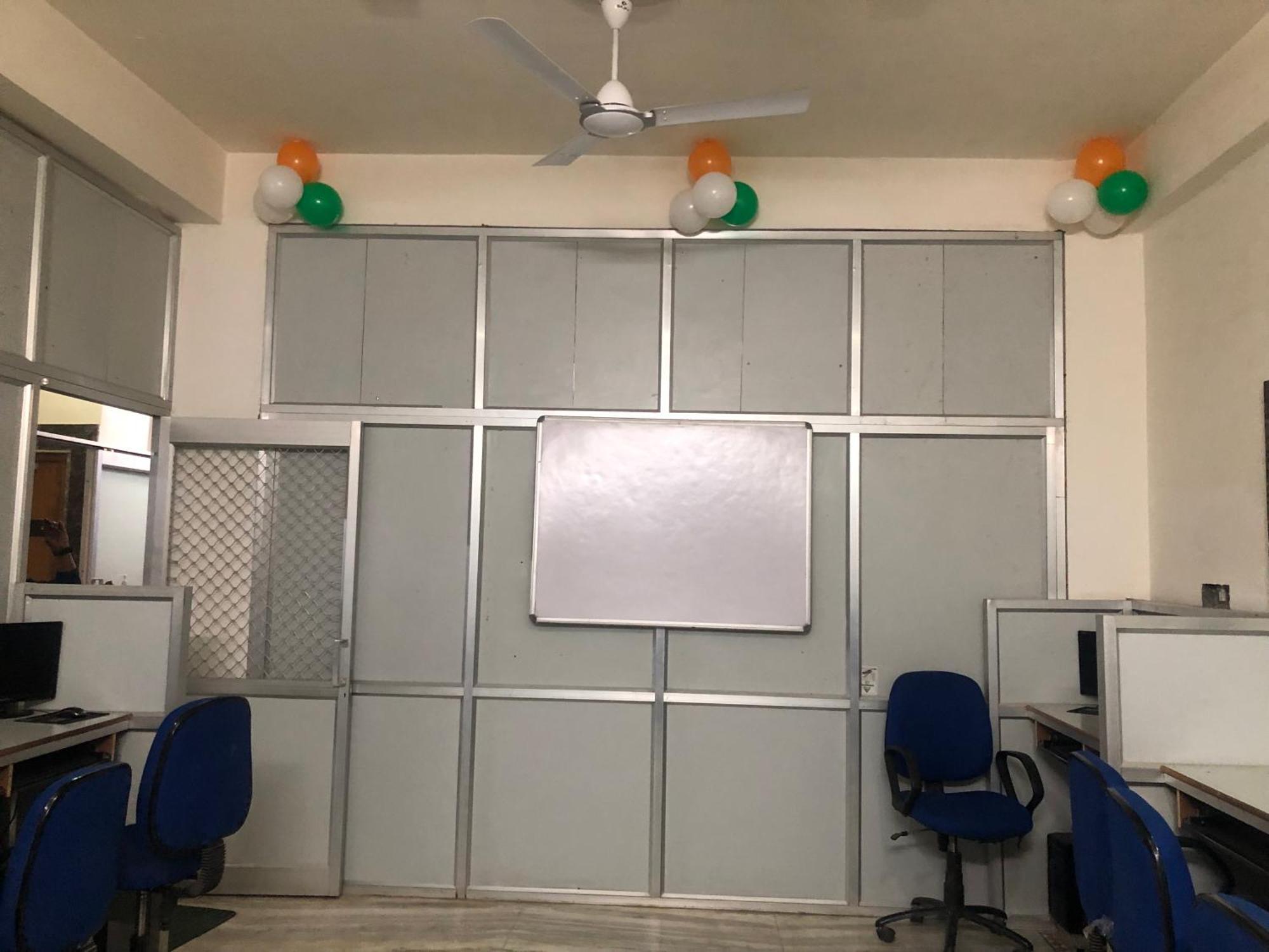 Ramaya Home Stay Varanasi Luaran gambar